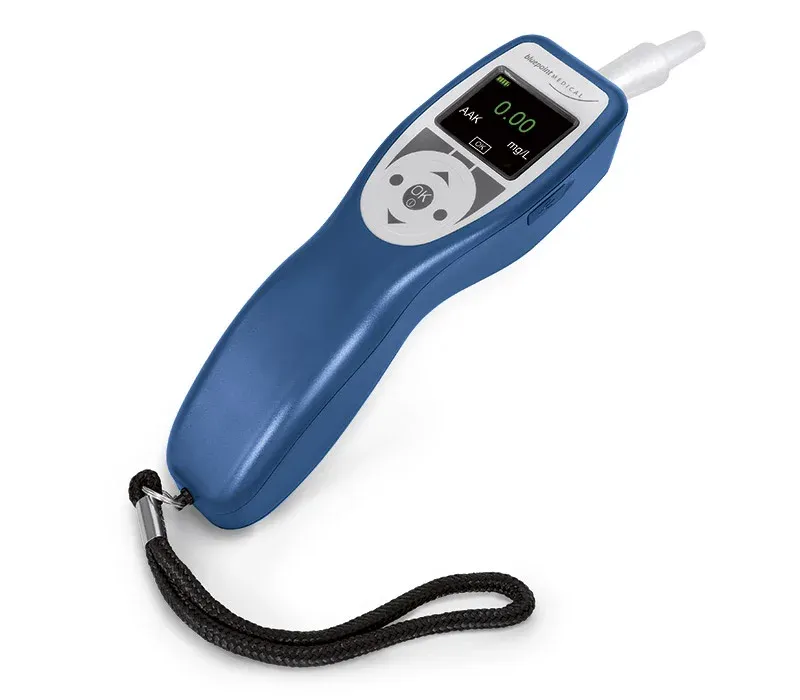 AlcoTrue M kalibrieren lassen: Alkoholtester mit Prüfprotokoll aus der Fachwerkstatt